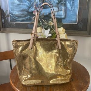 NWT Michael Kors Gold Tote Patent Leather